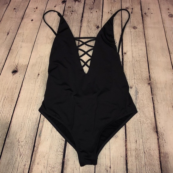 NWT Billabong open back vneck cheeky one piece - Picture 2 of 6